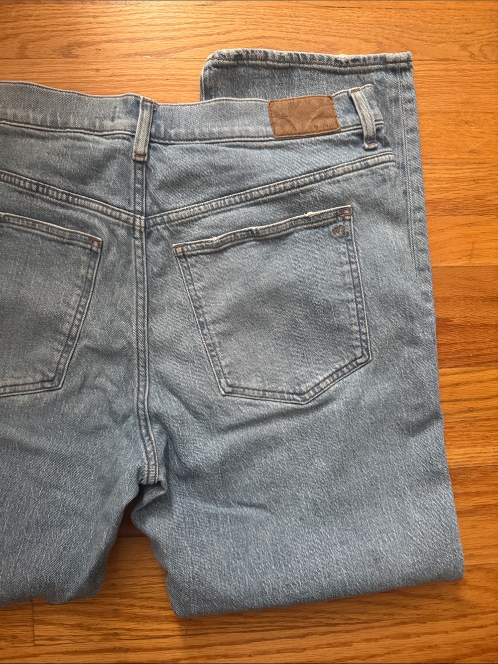 Madewell Light Blue Straight Leg Jeans - Picture 3 of 3